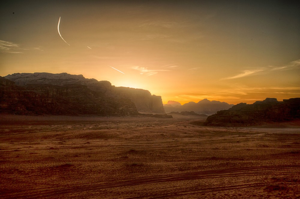 Trekking przez pustynię Wadi Rum, Jordania