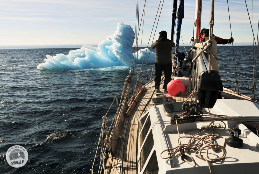 Spitsbergen: śladami polskich stacji polarnych