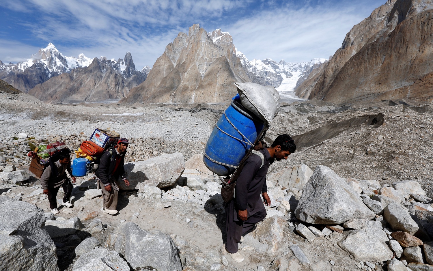 Karakorum: trekking do bazy pod K2