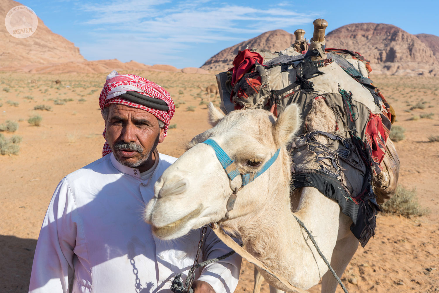 Jordania: Trekking z wielbłądami przez pustynię Wadi Rum