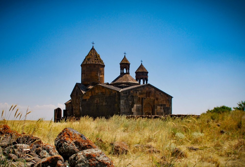 Wycieczka do Armenii: w cieniu Araratu