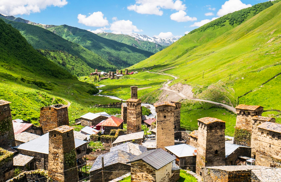GRUZJA: U stóp Kaukazu