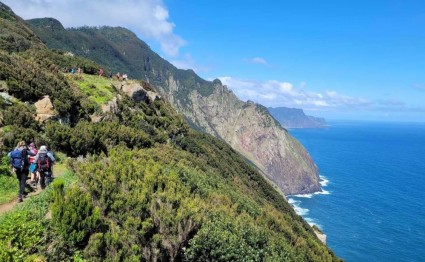 MADERA trekkingi na wyspie wiecznej wiosny