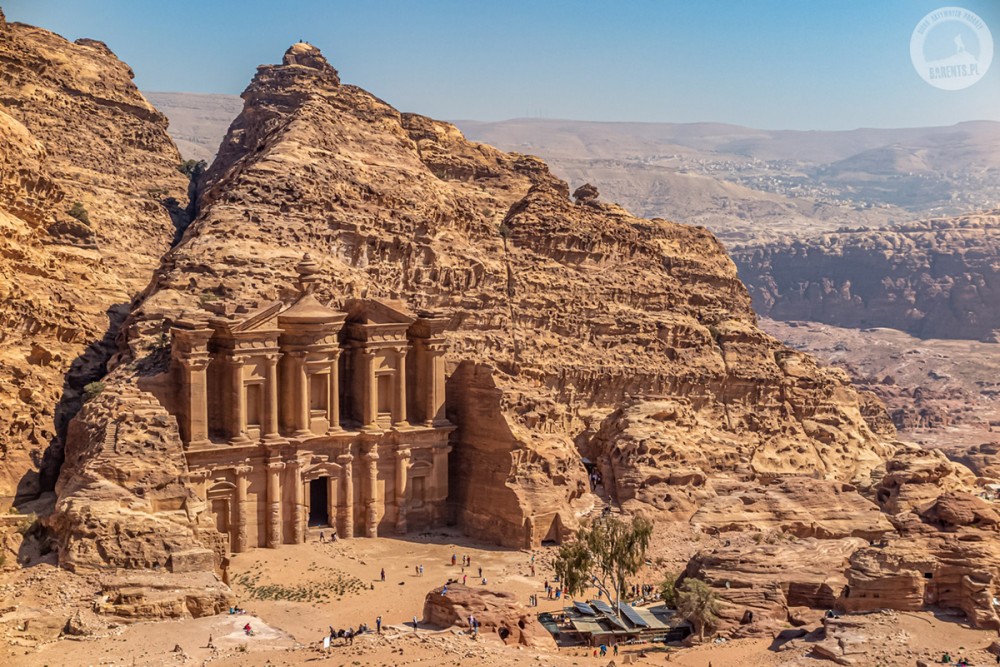 Sylwester w Jordanii: Nowy Rok na pustyni Wadi Rum, Petra i Akaba